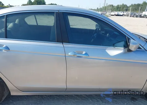 2011 Honda Accord 3.5 Ex-L из США, поврежденный, VIN 1HGCP3F87BA019683